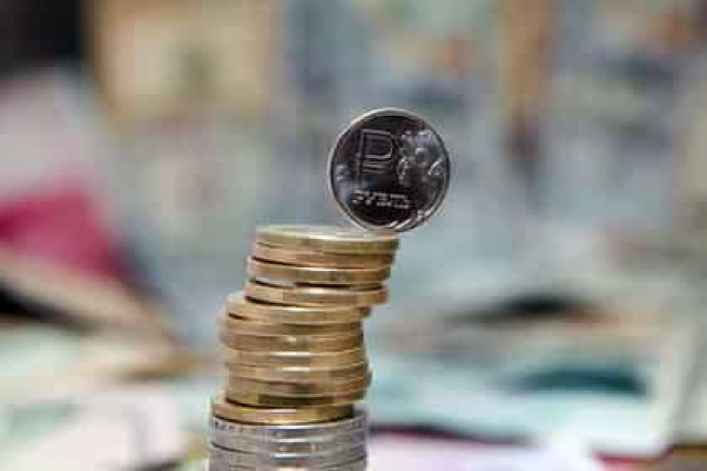 Рубль вырос на новости о сохранении S&P рейтинга России
