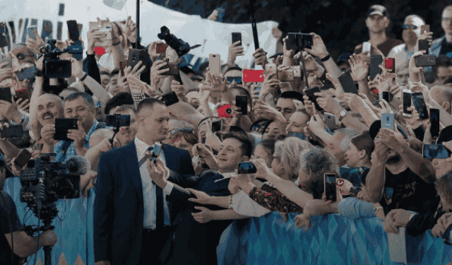 Единственное желание: украинцы напомнили Зеленскому о самом важном (ОПРОС)