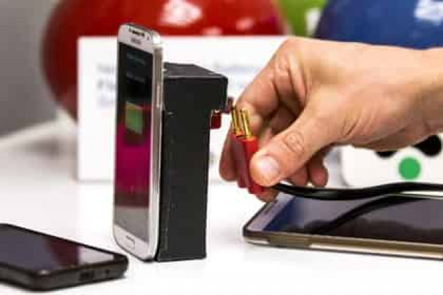 Израильский стартап создаст аккумулятор смартфона с зарядкой за 30 секунд
