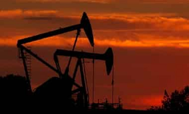 Цены на нефть марки Brent рухнули ниже $60
