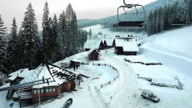 На Закарпатье туристы из Киева попали под лавину, есть погибший