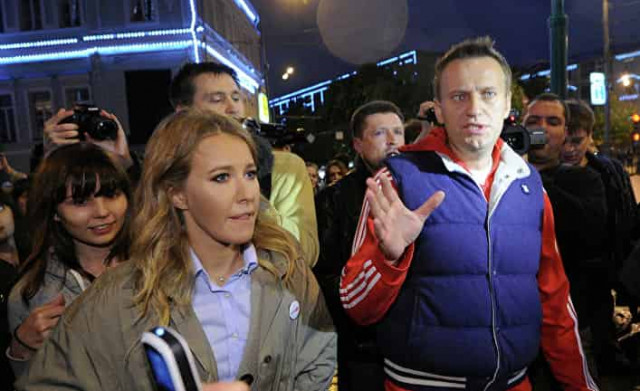 Начинающий кремленолог советует российскому кандидату сняться с выборов. Это ведь не вмешательство?
