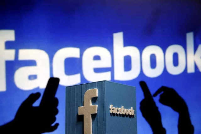 Facebook ужесточил проверку политической рекламы в Украине
