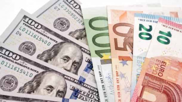 Долар і євро в Україні рекордно впали в ціні, гривня помітно зміцнилася