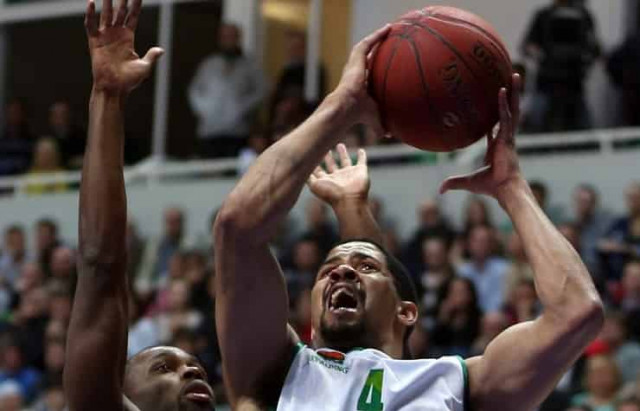 УНИКС вышел в финал квалификации баскетбольной Евролиги