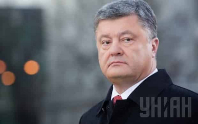 Порошенко назвал санкции против РФ самым важным инструментом для принесения мира в Украину