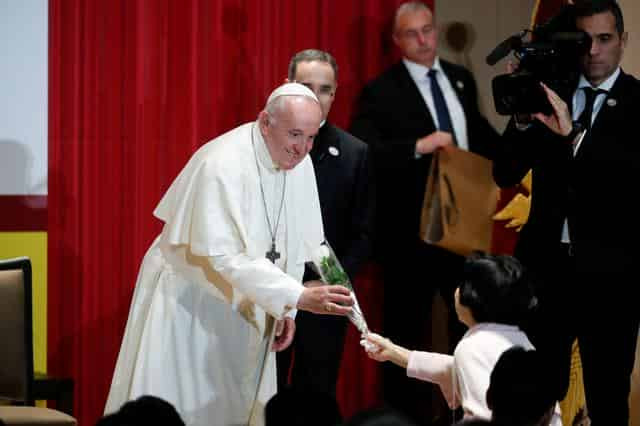 Turning from nuclear message, Pope urges youth to fight for the earth