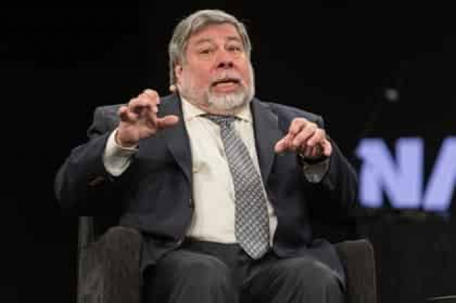 Сооснователь Apple перенервничал и продал все биткоины