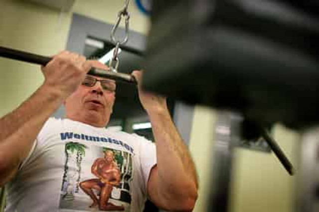 Названа главная причина старения и возрастного бессилия