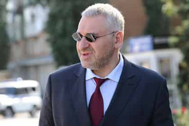 Лишенному статуса Фейгину разрешили защищать обвиняемого в шпионаже украинца
