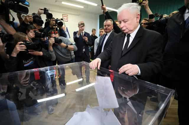 Polish nationalists win EU vote, set stage for national ballot