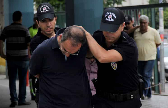 Reuters: более 15 тыс. человек задержаны в Турции после попытки путча


