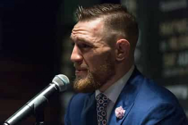 Макгрегор пообещал Мэйуэзеру бой-реванш по правилам MMA