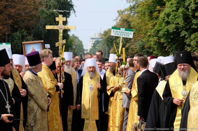 В Киеве прошел крестный ход УПЦ