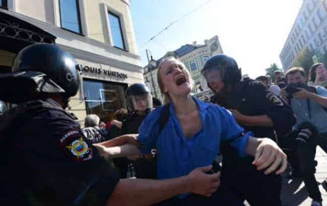 Число затриманих під час акції в Москві збільшилася до 561