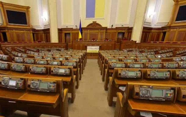 Перша сесія Ради під загрозою зриву