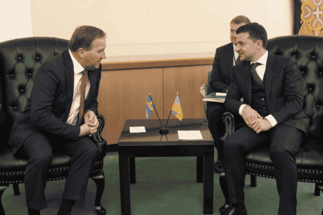 Украина не готова ждать результативности Минских переговоров еще 5 лет, - Зеленский