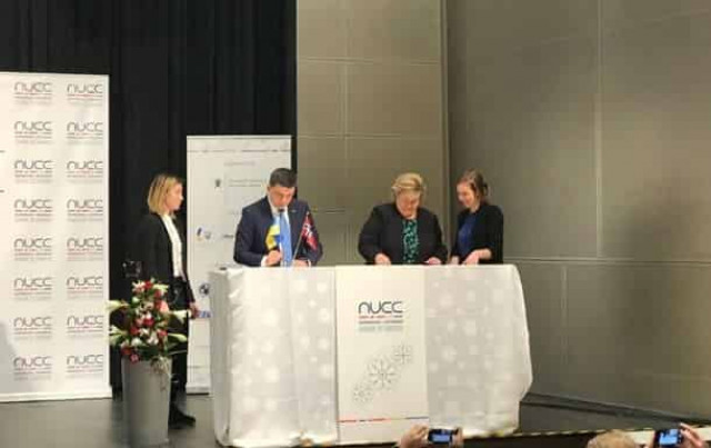 Гройсман зовет норвежцев добывать в Украине газ
