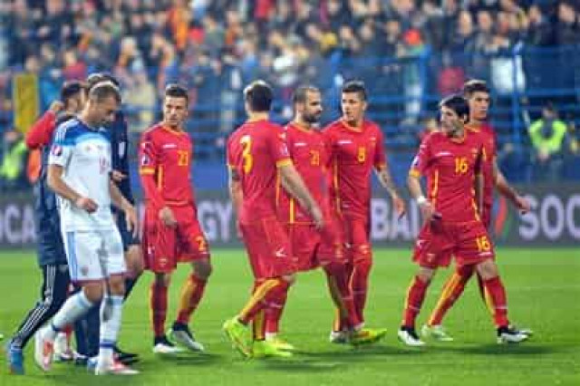 Болельщики сорвали матч Черногория — Россия
