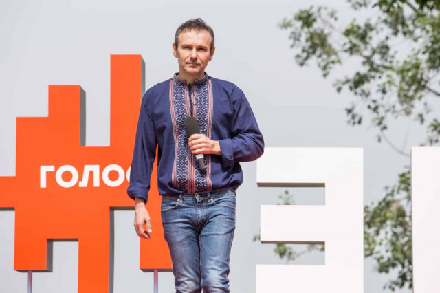 Фракция Вакарчука потребовала отставки главы МОЗ Емца