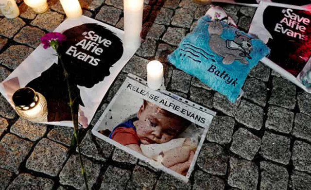 Душераздирающая история Альфи Эванса, и почему его родители изменили свое мнение
