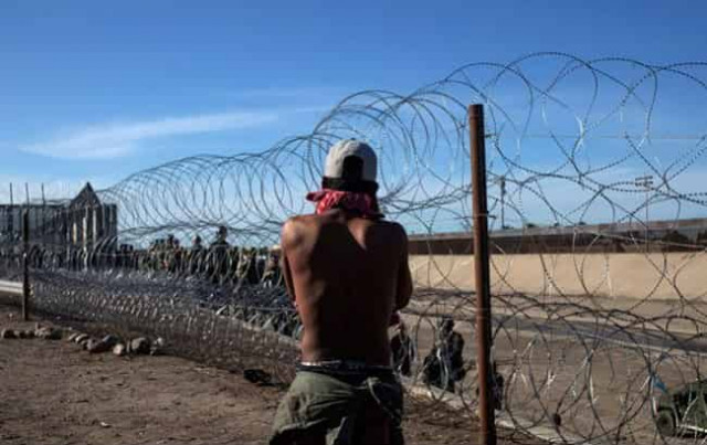 Пентагон направит 300 военных на границу с Мексикой