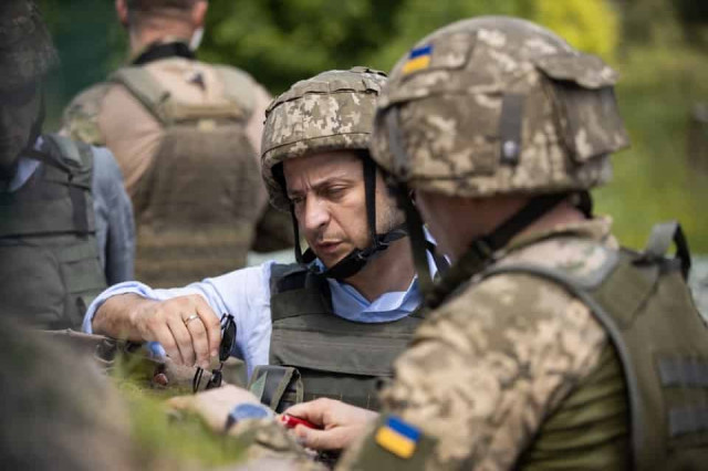 JFO commander reports on situation at front to President Zelensky