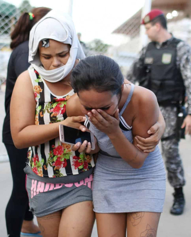 Столкновения в бразильских тюрьмах: уже погибли как минимум 55 человек (ФОТО)