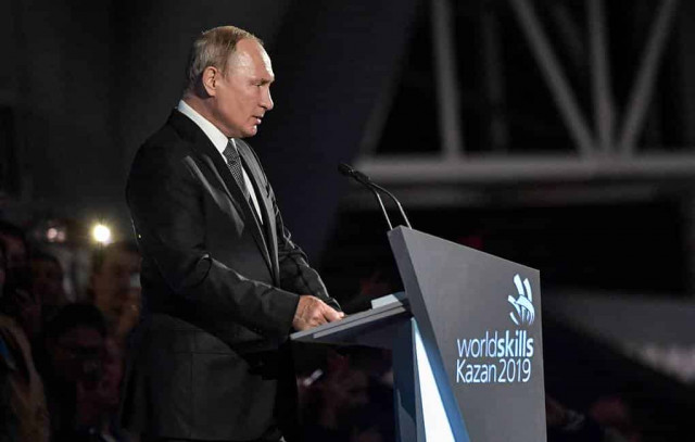 Putin: Russian team shows good results at WordSkills in Kazan