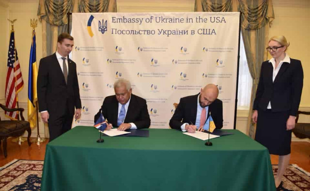 Ukraine and Marshall Islands sign visa waiver agreement