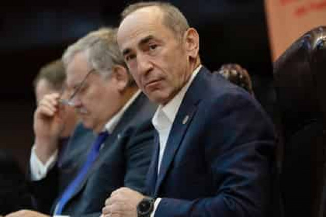 Путин поздравил с Новым годом арестованного бывшего президента