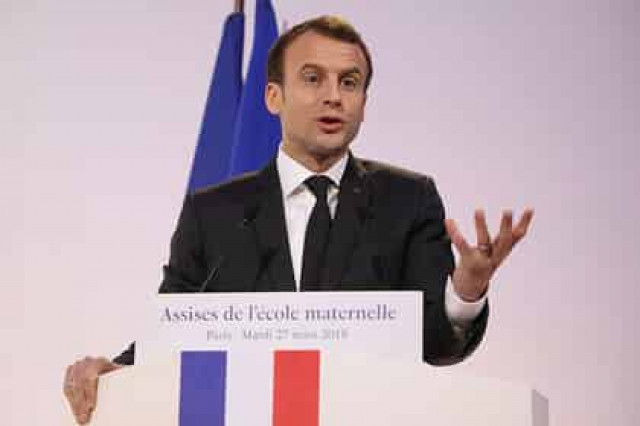 Россия продолжит готовить визит Макрона