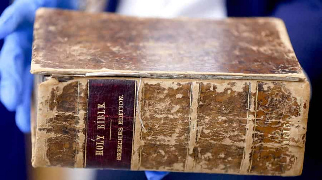 Похищенную в США 400-летнюю Библию нашли в Нидерландах 