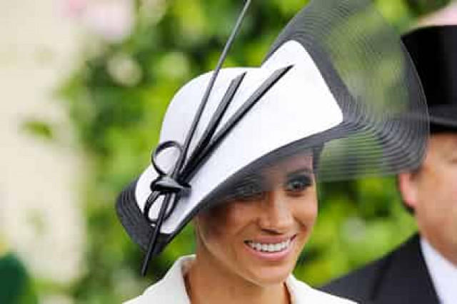 Меган Маркл пренебрегла услугами мужчин