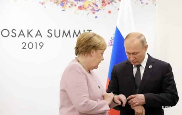 Меркель после Зеленского поговорила с Путиным
