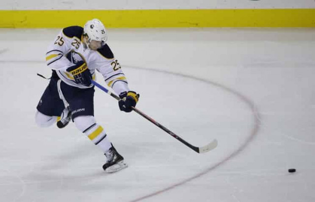 Шайба Михаила Григоренко не помогла 