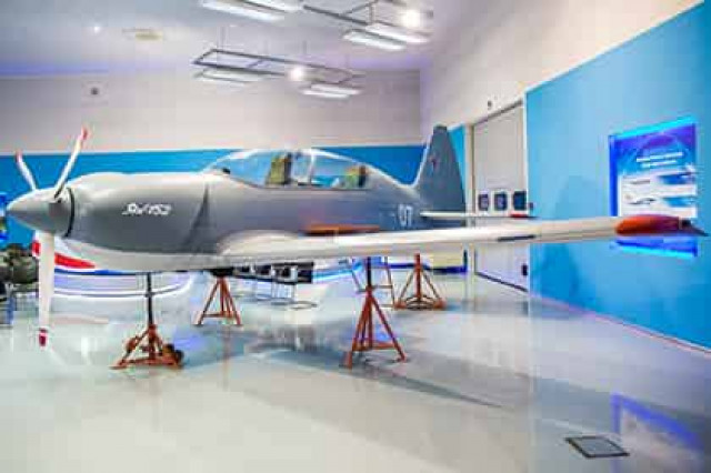 Тренировочный самолет Як-152 совершил первый полет