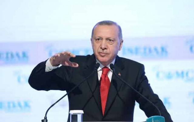 Ердоган порадив Макрону звернутися до лікаря