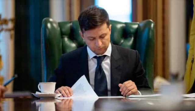 Zelensky signs law replacing military ranks in line with NATO standards