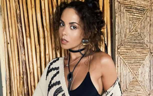 Каменских показала откровенное фото с пляжа