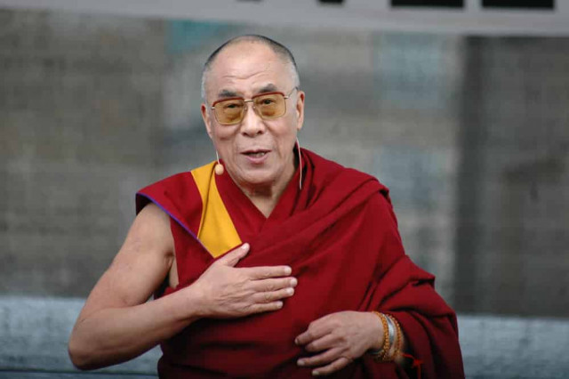 Далай-лама похвалил Путина за внимание к миру