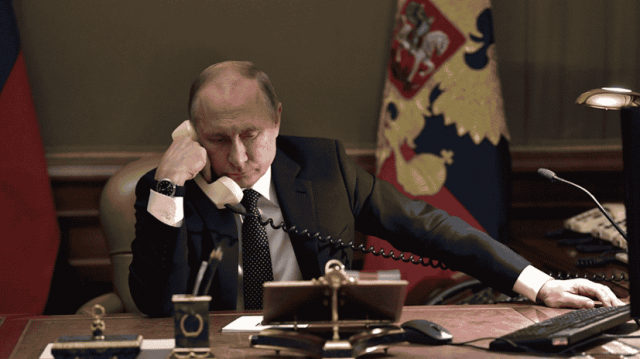 Putin, Lukashenko discuss bilateral ties over the phone