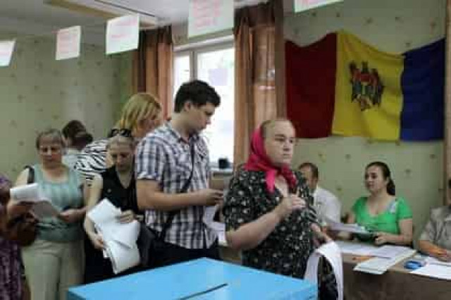 В Молдавии стартовали парламентские выборы
