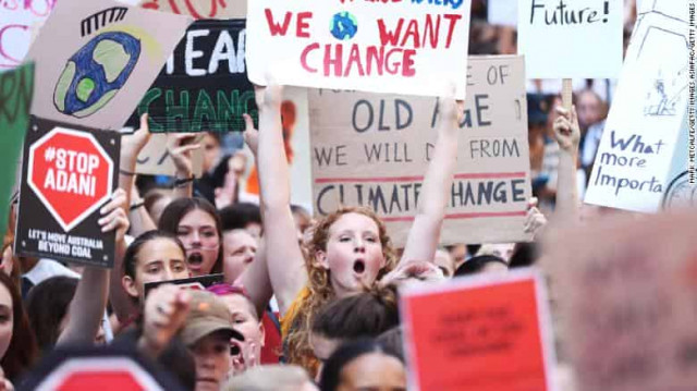 Australian school children defy prime minister with climate strike