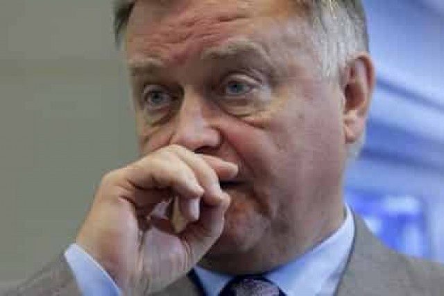 Якунину и Сечину разрешили сохранить доходы в тайне
