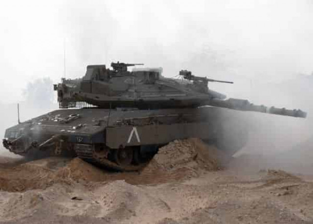 Израиль ответил танковым огнем на обстрел территории и открыл КПП для палестинцев
