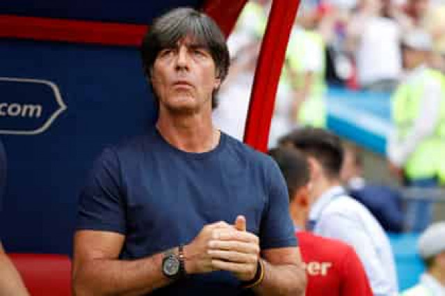 Главного тренера сборной Германии по футболу госпитализировали