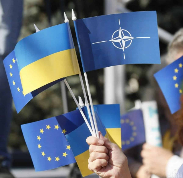 Лідери ЄС узгодили виділення 50 млрд євро на підтримку України

