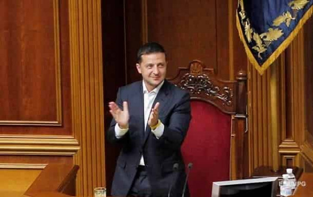 Зеленский обещает построить 15 тысяч км дорог