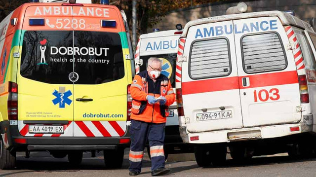 От коронавируса на Украине за минувшие сутки умерли 700 человек